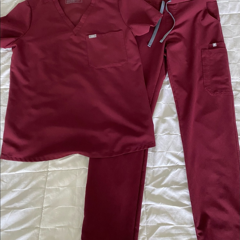 Figs Catarina One Pocket Scrub Medium Top and Yola Skinny Scrub Small Pant